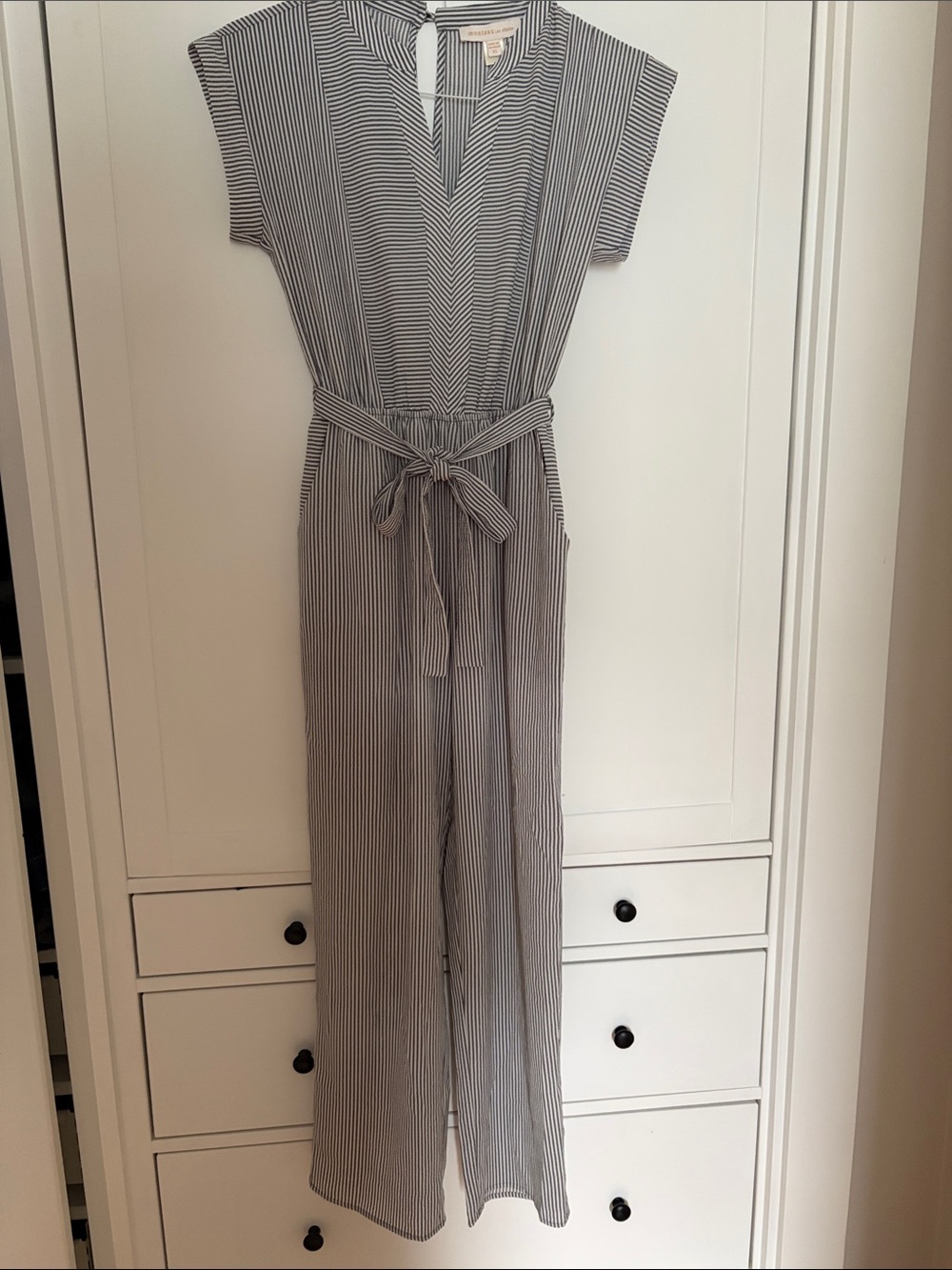 Striped V-Neck Belted Jumpsuit - Gray/White